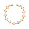 Nuevos Accesorios Transfronterizos, Estilo de Moda Europeo y Americano, Pulsera Versátil Blanca Sin Costuras Soldada con Perlas, Toque de Lujo Ligero y de Gama Alta