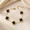 Pulsera Cruzada de Acero Inoxidable Europea y Americana de Cuatro Hojas por Ambos Lados para Niñas, Acero de Titanio No se Desvanece Joyería de Alta Gama al por Mayor