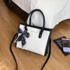 Bolso Versátil de Moda Estilo Europeo 2025 Estampado de Serpiente Gran Capacidad para Viajar al Trabajo Bolso de Hombro con Diseño Elegante Bolso Cruzado