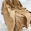 Ropa de abrigo M's Classic 101801 de tela de cachemir elegante con forro de logo dorado, ropa de abrigo de cachemir de doble cara para mujer