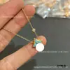 Colar de Diamante em Formato V Dourado de Alta Qualidade, Pulseira de Trevo de Quatro Folhas, Madrepérola Branca, Padrão de Trevo de Quatro Folhas, Brincos de Luxo Leve, Precisão CNC