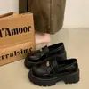 Mocassins Pretos de Solado Grosso para Mulheres 2025 Novo Outono Estilo Britânico Versátil Jk Sapatos Pequenos de Couro Sapatos de Uma Perna com Solado Macio