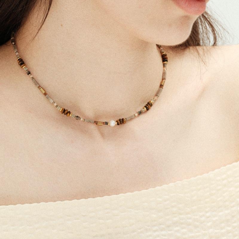 2411151 (1) 美拉德风复古小众天然石虎眼石串珠项链