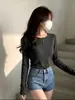 Camiseta feminina de manga longa com ombros retos, feita de tecido térmico, para outono e inverno, corte justo, moderna, quente, camiseta básica simples de gola redonda para meninas