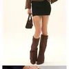 Botas de mujer de comercio exterior transfronterizas con punta fina, caña ancha, hebilla metálica recta, botas de media caña, talla grande, tacón grueso, botas de mujer estilo pantalón