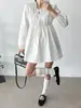 Chic Coreano Estilo Coreano Nuevo Principios de Primavera Moda Francesa Con Cordones Cuello en V Plisado Suave Babydoll Vestido Corto