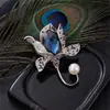 Broche de Flor de Cristal de Lujo Retro Europeo y Americano Elegante Pin para Traje de Dama Accesorios