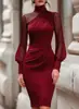 Vestido de malla con retazos estilo europeo y americano 2026, vestido ajustado de cuello alto con mangas abullonadas, vestido de noche para mujer