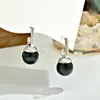 Pendientes de Botón Redondos de Perla de Moda, Nicho Europeo y Americano, Minimalistas, de Alta Gama, Vintage, Pendientes Elegantes Tridimensionales Versátiles para Mujer