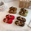 Nova coleção Primavera/Outono 2026: Sapatilhas de couro estilo coreano com estampa de leopardo, de tira única e bico fino, versáteis e de sola macia para meninas