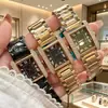 Nuevo Estuche de Reloj Rectangular Incrustado con Diamantes con Números Romanos, Elegante Movimiento de Cuarzo, Esfera Grande, Reloj Dorado para Mujer al por Mayor