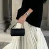 Bolsa de Almofada Simples Portátil Personalizada pelo Fabricante Bolsa de Mão Versátil na Moda Bolsa de Couro Genuíno para Canetas Transfronteiriça Atacado para Mulheres
