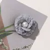 Estilo Coreano Inspirado en Chanel Lujo Ligero Terciopelo Perla Camelia DIY Pasador para el Cabello Lazo para el Cabello Accesorio para el Cabello Broche Ropa Flor Adorno