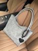 Bolso Tote de Piel Suave con Diseño de Corazón de Nicho Gran Capacidad 2026 Nueva Moda Coreana Bolso de Mano Estilo Oscuro Bolso de Hombro