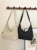 Bolsa Cruzada Pequeña de Teléfono Móvil de Gama Alta para Commuter de Otoño e Invierno, Nicho, para Mujer, Nueva 2025, Blanca, de un Solo Hombro, Cruzada, Bolsa de Empanadilla