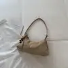 Moderna colección 2026 de bolsos de nicho para mujer: bolsos de hombro, bolsos de axila y bolsos cruzados de moda y minimalistas para el uso diario y para ir al trabajo.