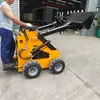 Pequeno carregador compacto com rodas para exportação, mini empilhadeira multifuncional para canteiros de obras internos, jardins e fazendas