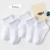 Meias Antiderrapantes Pontilhadas para Meninos, Meias Curtas para Estudantes, Meias Brancas Esportivas, Meias Infantis Primavera e Verão, Meias de Cano Curto para Meninas Atacado