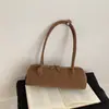 Bolso tipo baguette retro para debajo del brazo para mujer 2026 Primavera Nueva Moda Bolso simple tipo almohada para ir al trabajo Casual Bolso de hombro de moda