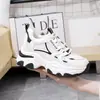 Zapatillas Casuales Versátiles para Mujer 2025 Primavera Nuevo Estilo de Malla Transpirable con Suela Gruesa y Aumento Oculto de Altura para Personas Bajitas