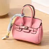 Mini bolsa platinada, chaveiro de bolsa feminina, acessório de chaveiro de carro fofo e criativo, bolsa para fones de ouvido, bolsa para batom, bolsa tipo balde