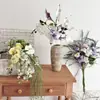 Sosteniendo un Ramo de Flores Artificiales, Flores de Seda, Hortensias, Rosas, Arreglos de Flores Falsas, Accesorios para Fotos de Temporada de Bodas y Graduaciones