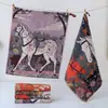 Exportado a Japón, el exquisito pañuelo pequeño de algodón sin torcer estilo ilustración bordada de cuento de hadas vintage de Morita, pañuelo de bolsillo, pañuelo cuadrado