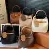 Bolso Retro de Moda para Mujer 2025 Nuevo Modelo de Invierno para el Trabajo y los Viajes Diarios, Bolso de Hombro Individual Cruzado, Bolso Cubo Versátil Casual de Moda
