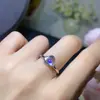 Anillo de piedra lunar azul natural directo de fábrica moda para mujer anillo de cobre incrustado con piedra lunar piedra principal 4*6 mm