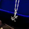 Europeu e Americano novo golfinho colar feminino ins moda luz de luxo incrustado pérola golfinho amor pingente de nicho design de jóias