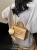 Bolsa Transversal de Design de Nicho Transfronteiriço para Mulheres 2025 Nova Bolsa Quadrada Pequena Casual Versátil Bolsa de Ombro Fashion para o Dia a Dia