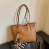 Bolsa Tote de Trabalho e Dia a Dia Grande Capacidade Nova Retro Outono 2026 Cor Sólida Nicho Alta Aparência Bolsa de Ombro Único