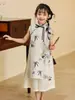 Vestido para Niñas Falda Infantil Nuevo Estilo Chino Conjunto de Pantalones Cheongsam Verano 2026 Nuevo Sin Mangas Estilo Nacional Cheongsam