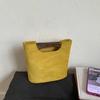 Bolsas de Nicho Transfronteiriças para Mulheres 2025 Nova Moda Retrô de Alta Qualidade Bolsa de Ombro Versátil para o Dia a Dia Bolsa Transversal Saco