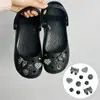 Accesorios para zapatos Croc, piezas para armar tú mismo, flores metálicas tridimensionales de lujo ligero con diamantes y perlas, hebillas de zapato desmontables, decoración de superficie de zapato
