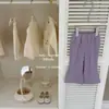 [Le'en Baby] ¡Caramelo Arcoíris! Diseño original para niñas: un conjunto de top morado de lunares de dos piezas y pantalones morados acampanados