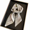Nuevo pañuelo cuadrado de cachemir vintage, pañuelo de seda transfronterizo con un tacto de alta gama, versátil para uso profesional, pañuelo decorativo para el cuello, correa para bolso y diadema