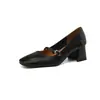2024 Novos Sapatos de Salto Alto Quadrados de Pele de Ovelha Portáteis para Mulheres com Sapatos Mary Jane Sapatos de Salto Grosso Retro de Boca Rasa