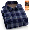 Popular Camisa Masculina Quente de Inverno com Veludo Engrossado de Manga Longa Xadrez Roupa Casual para Pais de Meia-Idade e Idosos