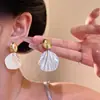 Brincos de Metal com Textura de Concha Irregular para Mulheres, de Alta Qualidade, Brincos Exagerados de Nicho, Elegantes, Modernos e Versáteis