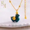 Jianyuesha Color Oro Tang Caballo Dun Dun Collar Colgante Estilo Chino Nuevo Collar de Lujo Ligero Cadena para Clavícula Colgante 2025
