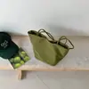 Bolso de Hombro Tipo Cubo de Color Caramelo Nuevo de Verano, Bolso Ligero de Nailon, Casual, Moderno, Versátil, Tendencia, Bolso Tote Estilo Relajado