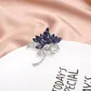 Broche de aleación con forma de flor, mariposa, animal, de cristal, moda, diamante, perla, prendedor, accesorios para ropa de mujer, de fábrica, en stock