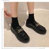 Zapatos pequeños de cuero para mujer, estilo británico, suela gruesa, primavera y otoño 2021, nuevos mocasines de charol, sin cordones, para las cuatro estaciones.