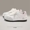 Moda Casual de Malha para Treinamento Alemão, Sapatos Fofos Estilo Cartoon Feminino para Comércio Transfronteiriço - Coleção Primavera/Verão 2026