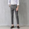Calças de terno pequenas para primavera e outono, leggings masculinas cortadas, retas e justas, casuais, estilo coreano, da moda, com sensação de queda, calças de terno masculinas da moda