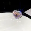 Anillo rectangular con forma de diamante de zircón azul estilo princesa, estilo cortesano, elegante anillo para el dedo índice, lujo ligero, joyería de alta gama para mujer