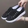 Tênis de Lona populares com Estampa de Grou Branco para mulheres, respirável, novo modelo da primavera de 2026, sapatos de tecido Old Beijing, tênis esportivos casuais versão coreana