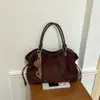 Bolsa tote feminina de nicho fashion, bolsa de ombro simples de grande capacidade para outono e inverno, bolsa para trabalho e deslocamento, bolsa de axila, bolsa de mão