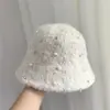 Lujoso Sombrero de Cubo de Felpa con Adorno de Perlas y Pedrería para Mujer, Adelgazante y Rejuvenecedor, Cálido y Elegante para Otoño e Invierno, Sombrero de Pescador Casual